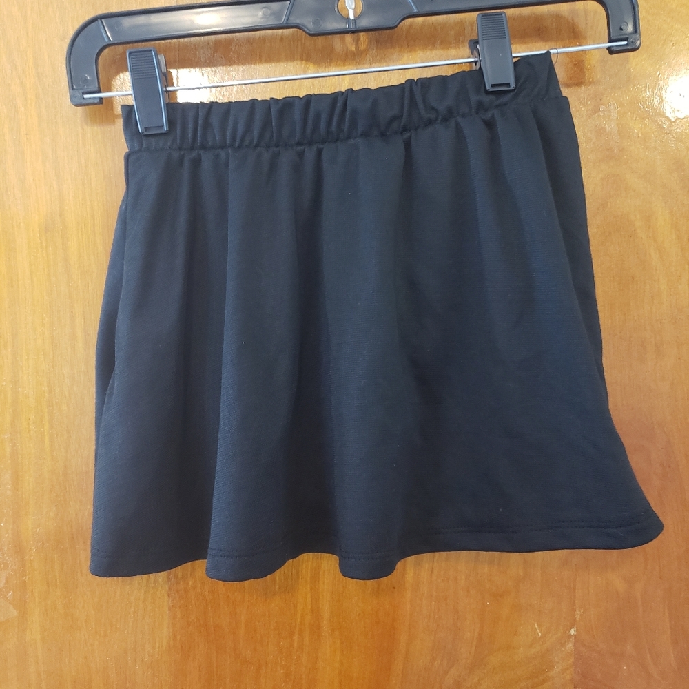 Girls black skort